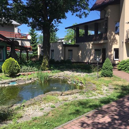 Noclegi Pracownicze Zielonka  Exterior foto